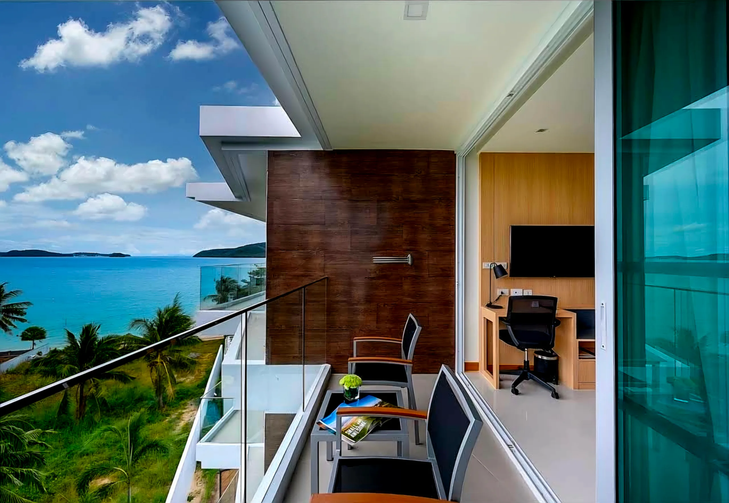 BEACHFRONT HOTEL FOR SALE IN PHUKET