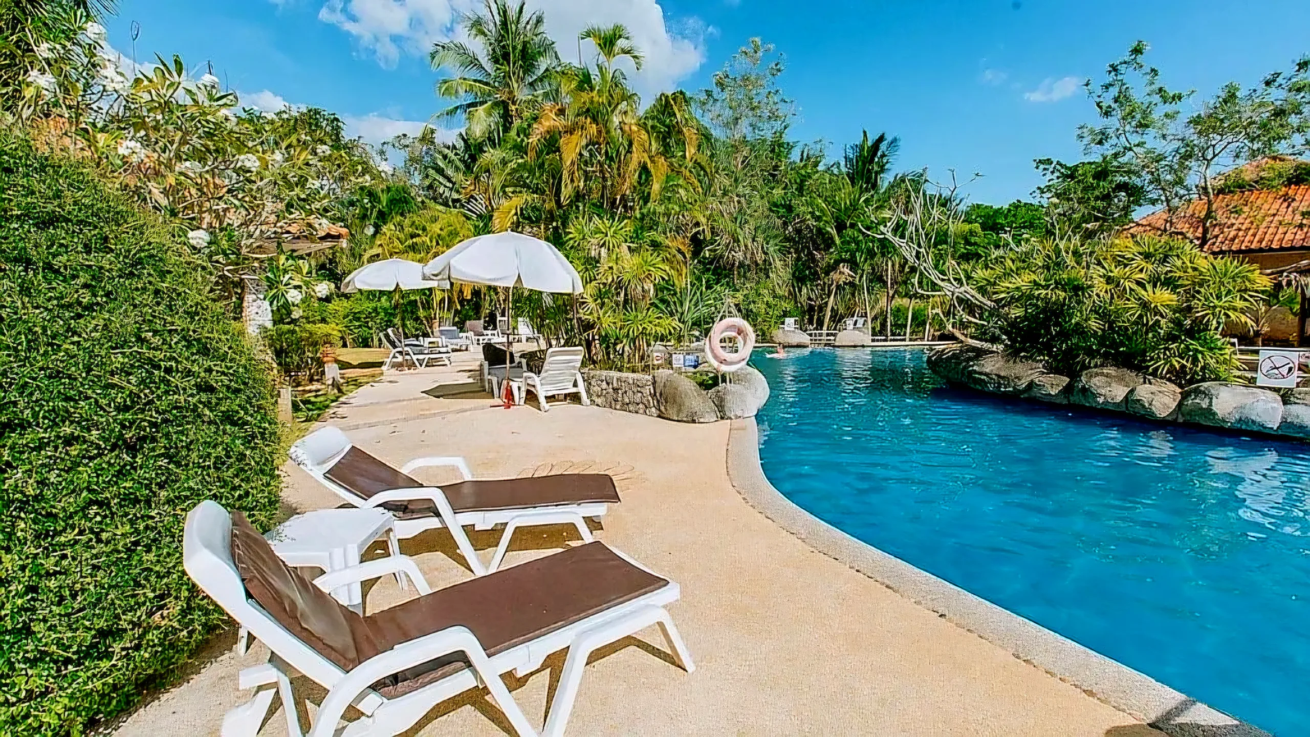 Beachfront Resort & Pool Villa in Krabi for sale