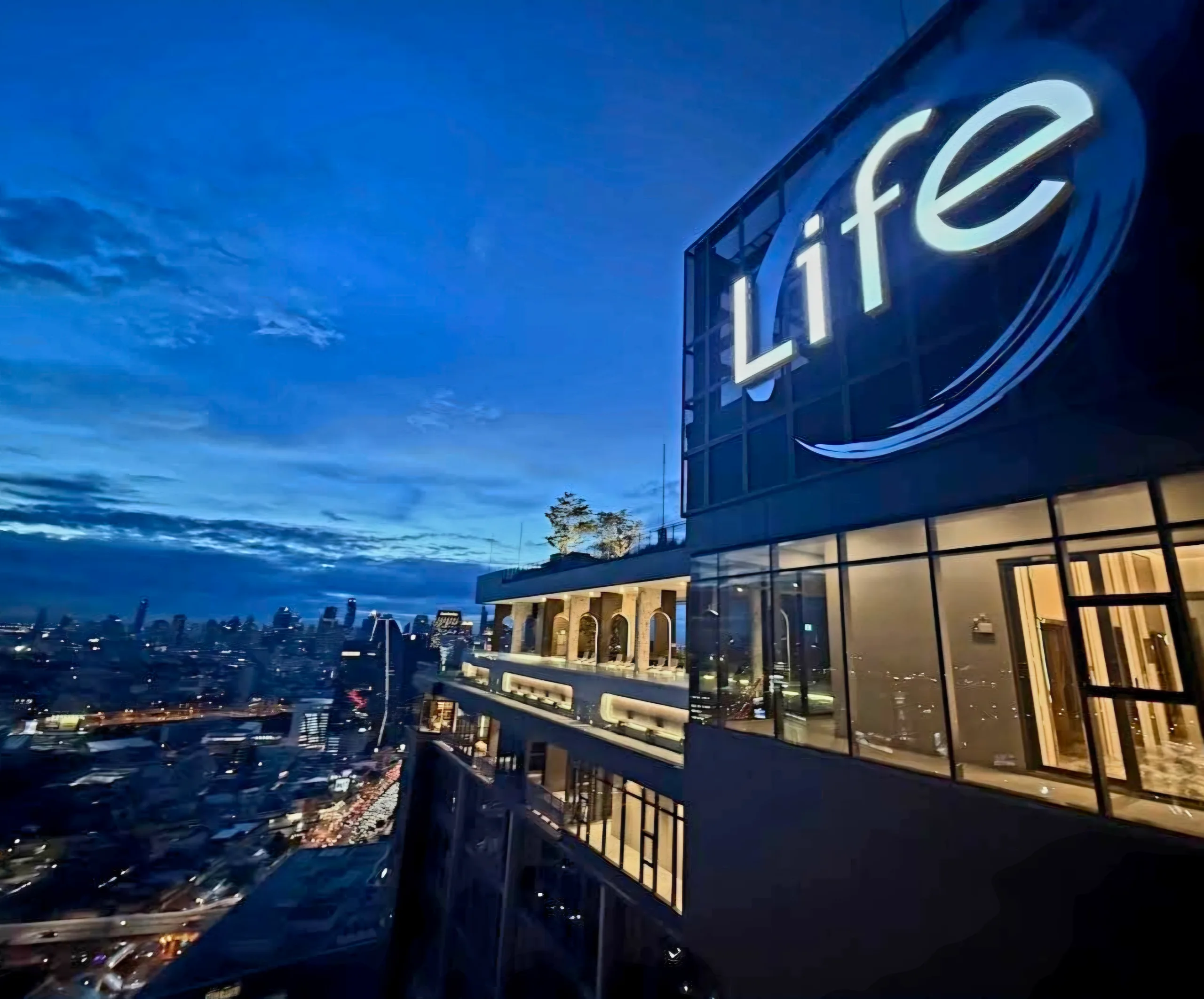 Branded New Condo for rent