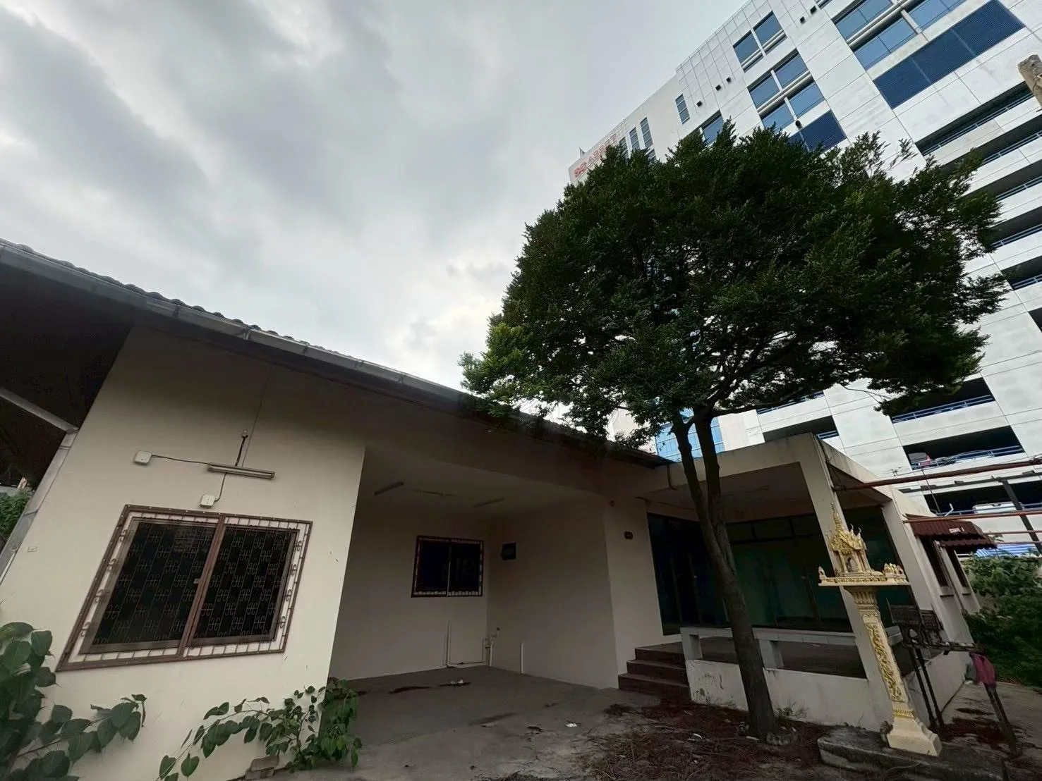 Home office near BTS for rent
