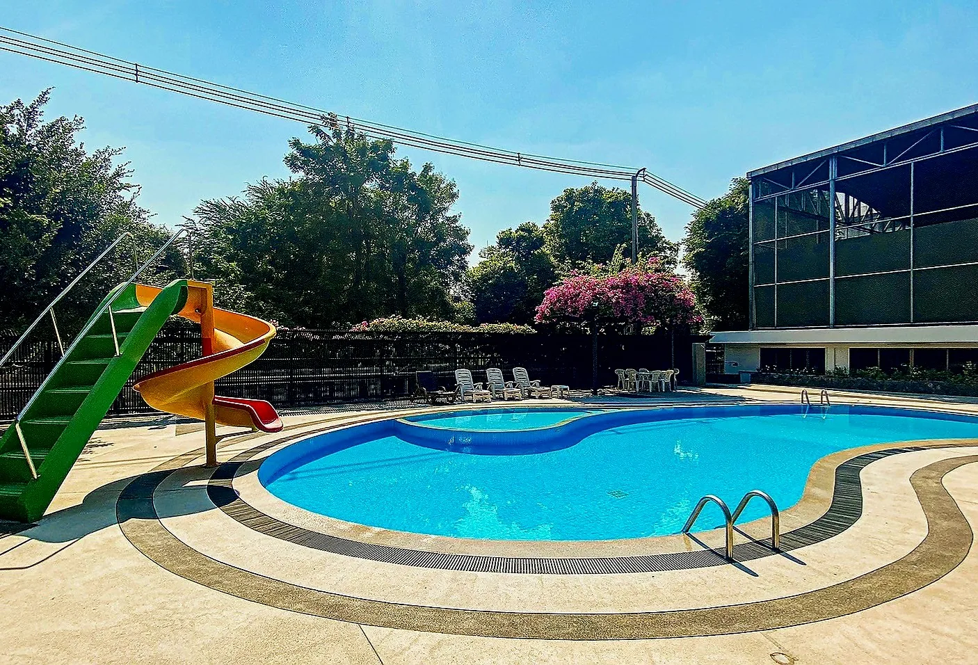 Luxury Private Residence for Rent | 4 Bedrooms | 400 SQ.M. | Pet Friendly